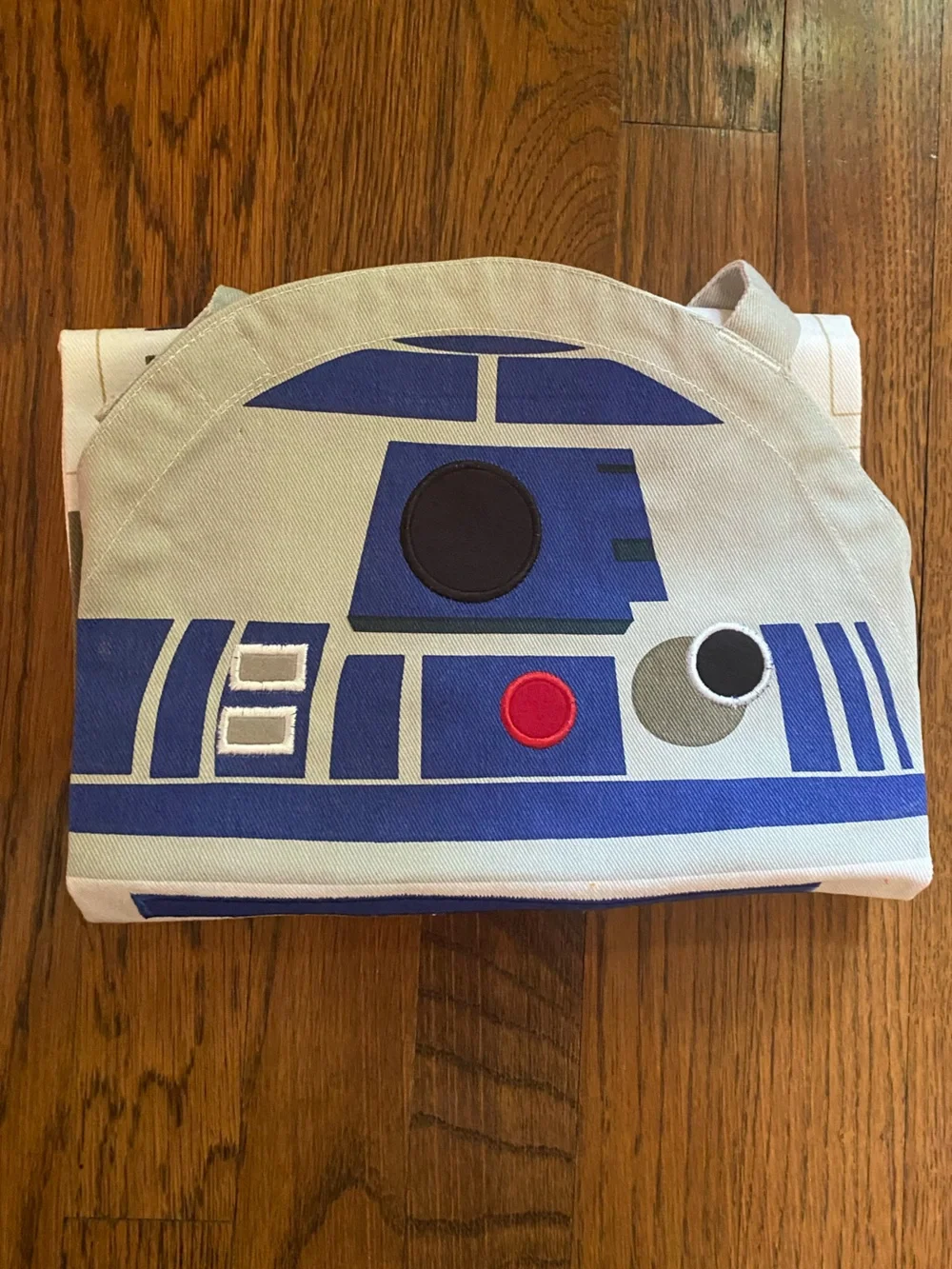 NWOT Star Wars R2D2 Kids apron from Williams Sonoma 100% Cotton Boy Girl Cooking